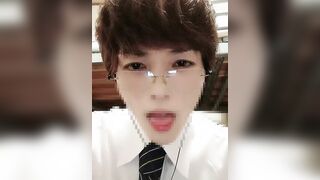 Air deep smooch for men with glasses! Salivating and convulsions jizz! 015