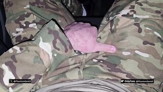 Muskulöser Deutscher Soldat wichst heimlich nachts im Auto – geiler Dirtytalk - PhantomGentX