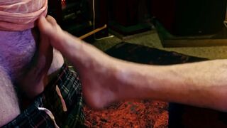 Sole fetish for my heterosexual buddy - hand-job and jism on soles