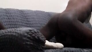 Fapping and romping on the bed