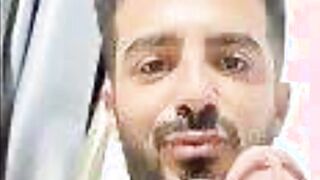 Amateur: caught masturbating his 20cm European dick