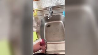 Stealth Bury Jizz While Stepmother Showers – Thick Geyser & Kinky Shrieks POINT OF VIEW