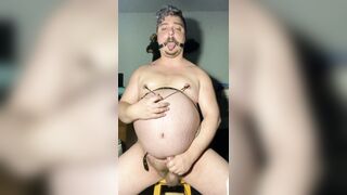 Wild gaged stomach inflation