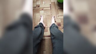 Who wants to slurp my soles?