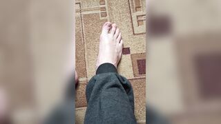 Who wants to slurp my soles?