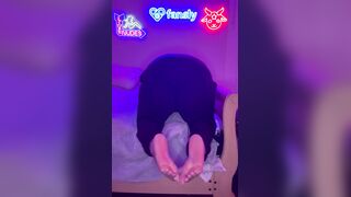 Shaking my enormous booty and soles for you!