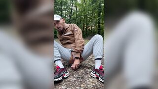 Chavlad in tracksuit is toying with his malepussy and is unloading like a gurl in public