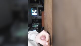 Banging My Mitt In My Kitchen