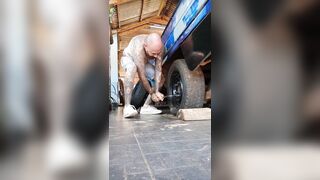 Cambiando la goma