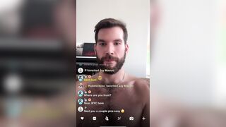 Tiktok streamer Jay Mason accidentally showcases fat manstick on live flow
