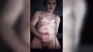 Gamer Stepbro Wanking His Gamer Pecker!