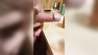Im milking my lil pecker and chatting filthy.