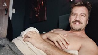 Monstrous beef whistle Parent Proudbator wakes up with a yam-sized pipe