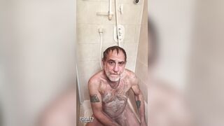 Boiling Steaming Day Daddy Assets Douche - Soap Everywhere, Apartment for 2 in My Thick Douche