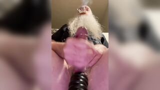 Extraordinary Ball Spreading and Smoke Monster