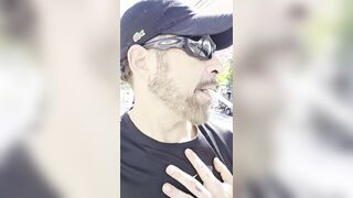 CHAPADO E ME EXIBINDO NA RUA