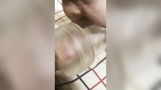 Follando una rica vulva de plastico