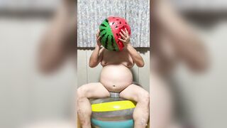 Throating up inflatable - Beachball deep-throat to squirt