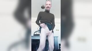Andrew Pardue Shortdick stud song