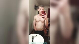 Torrid dude unclothe taunts for you in the mirror
