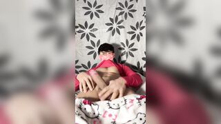 Bulky hooded gooner drains off for you