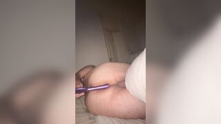 A vid of me frolicking with my sisters hair brush