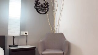 an extraordinary restroom-sitting weekend