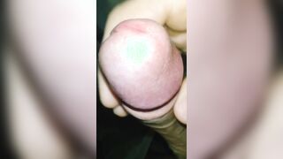 Close up mushroom head manstick and slow-mo popshot
