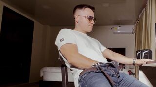 I jerk in my guest room