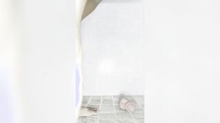 How fleshy the faux-cock pokes me