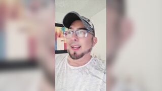 Im attempting to sing a song.