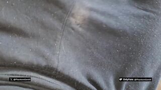 PhantomGentX – Deutscher Parent im Bett – langsam ausziehen und schlaffen Schwanz hart wichsen