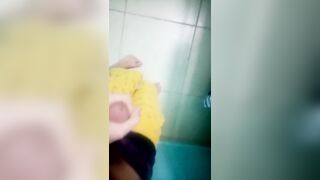 Amylove3S Bashful Man Finds His Very first Jizz shot Alone