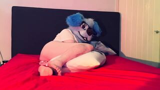 Guts Jacking in Fursuit - Getting Began