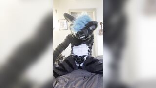 Murrsuiter gets stroked and overstimed