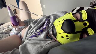 Yellow pup porks whirr vibrator and despairingly attempts to spunk in soggy nappy