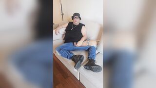 Provocando no sofá!