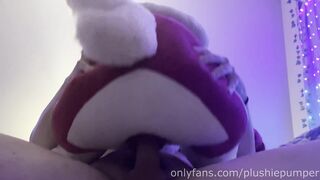 Cuddlefucking my Lycanroc plush and providing him pups~