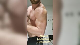 beefy dude idolize