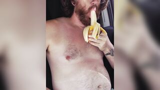 Masterful inhale sesh for nerdy dadbod