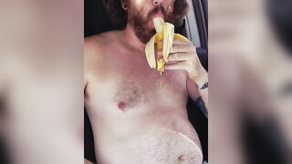 Masterful inhale sesh for nerdy dadbod