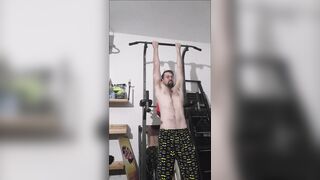 Pull Ups with Dionisio Aguado Slam