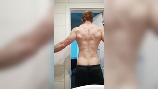 muscled dude bodybuilder muscle idolize and jerk