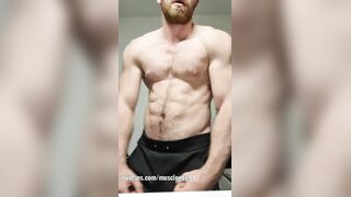beefy bodybuilder doing muscle idolize