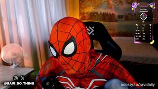 SPIDER DUDE wanking off and jism while zizzing in bootie