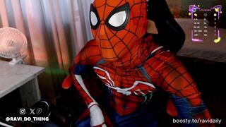 SPIDER DUDE wanking off and jism while zizzing in bootie