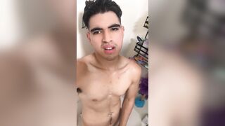 alex lon6 taking inhale sesh now