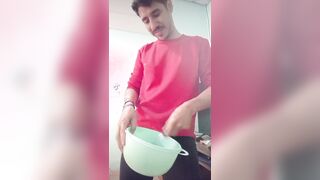 Tiktok. Hay dos formas de batir los huevos