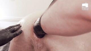 Axel Abysse Invites Augustin de Charleville And Valens08x For Deviant Fisting