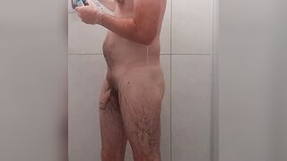 smallish dinky gets a douche getting off and jack off